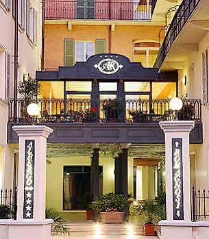 Hotel Casa Romagnosi Salsomaggiore Terme 4*,