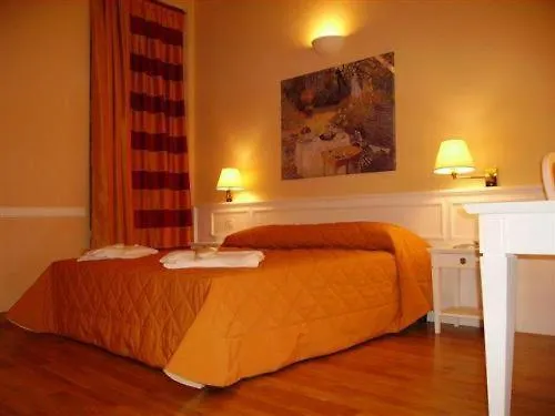 Hotel Casa Romagnosi Salsomaggiore Terme 4*,  Itálie